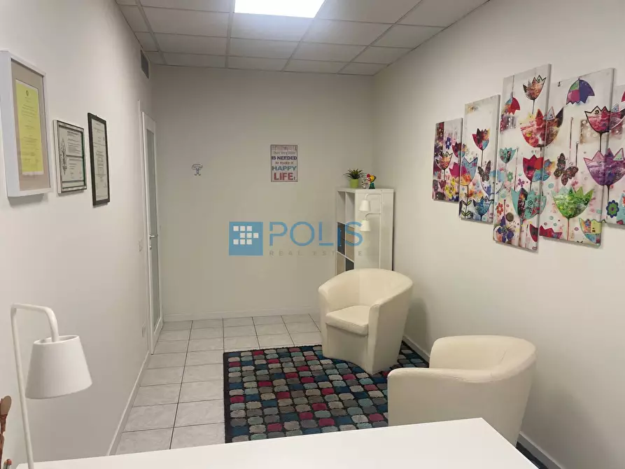 Immagine 15 di Ufficio in affitto  in Viale Navigazione Interna a Padova