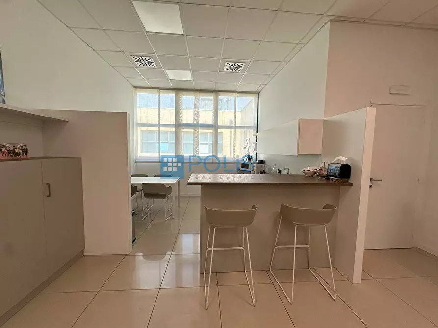 Immagine 5 di Ufficio in affitto  in VIA POLA a Torri Di Quartesolo