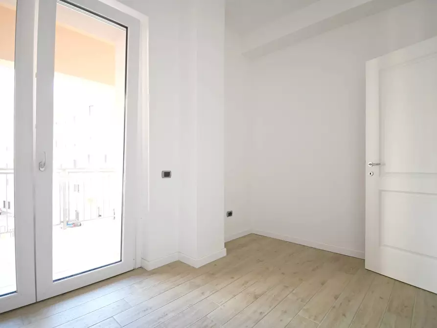 Immagine 9 di Ufficio in affitto  in Via Antonio Lo Frasso a Cagliari