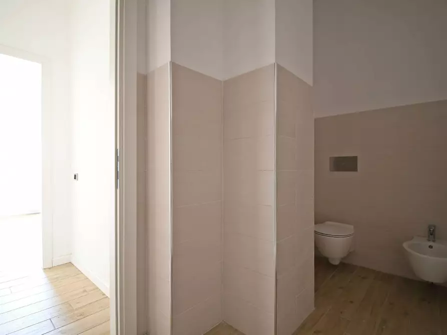 Immagine 16 di Ufficio in affitto  in Via Antonio Lo Frasso a Cagliari