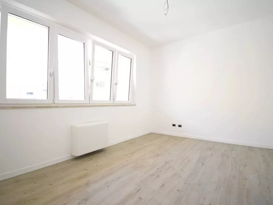 Immagine 6 di Ufficio in affitto  in Via Antonio Lo Frasso a Cagliari