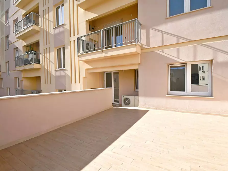 Immagine 2 di Ufficio in affitto  in Via Antonio Lo Frasso a Cagliari