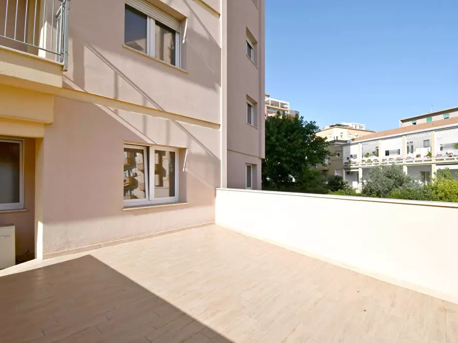 Immagine 3 di Ufficio in affitto  in Via Antonio Lo Frasso a Cagliari