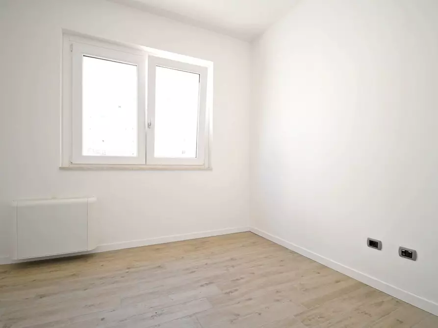 Immagine 7 di Ufficio in affitto  in Via Antonio Lo Frasso a Cagliari