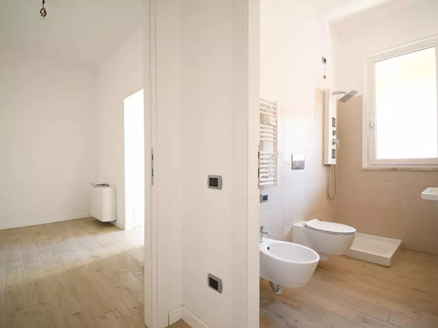 Immagine 12 di Ufficio in affitto  in Via Antonio Lo Frasso a Cagliari