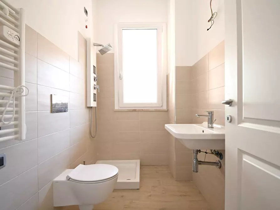 Immagine 13 di Ufficio in affitto  in Via Antonio Lo Frasso a Cagliari