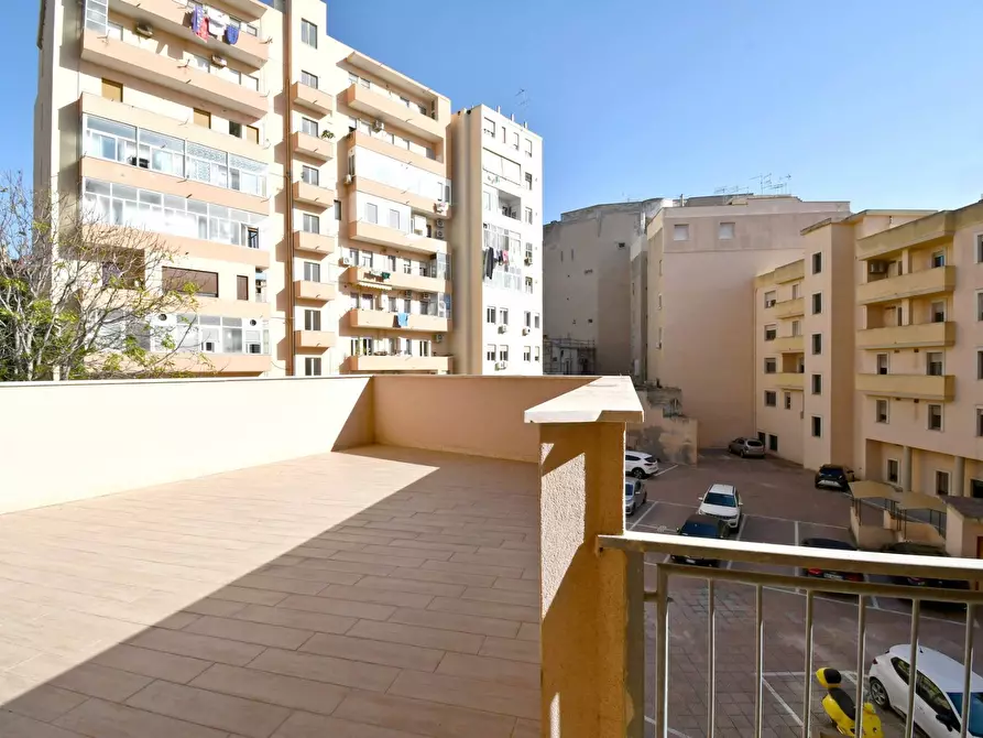 Immagine 22 di Ufficio in affitto  in Via Antonio Lo Frasso a Cagliari