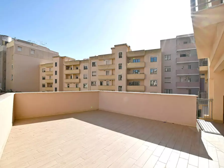 Immagine 23 di Ufficio in affitto  in Via Antonio Lo Frasso a Cagliari