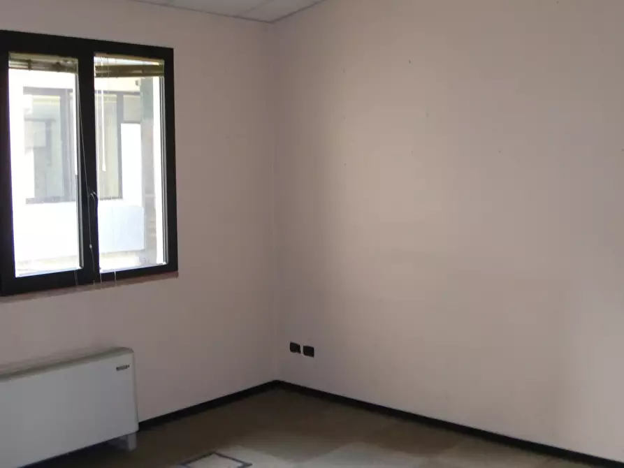 Immagine 9 di Ufficio in vendita  in Via da palestrina a Firenze