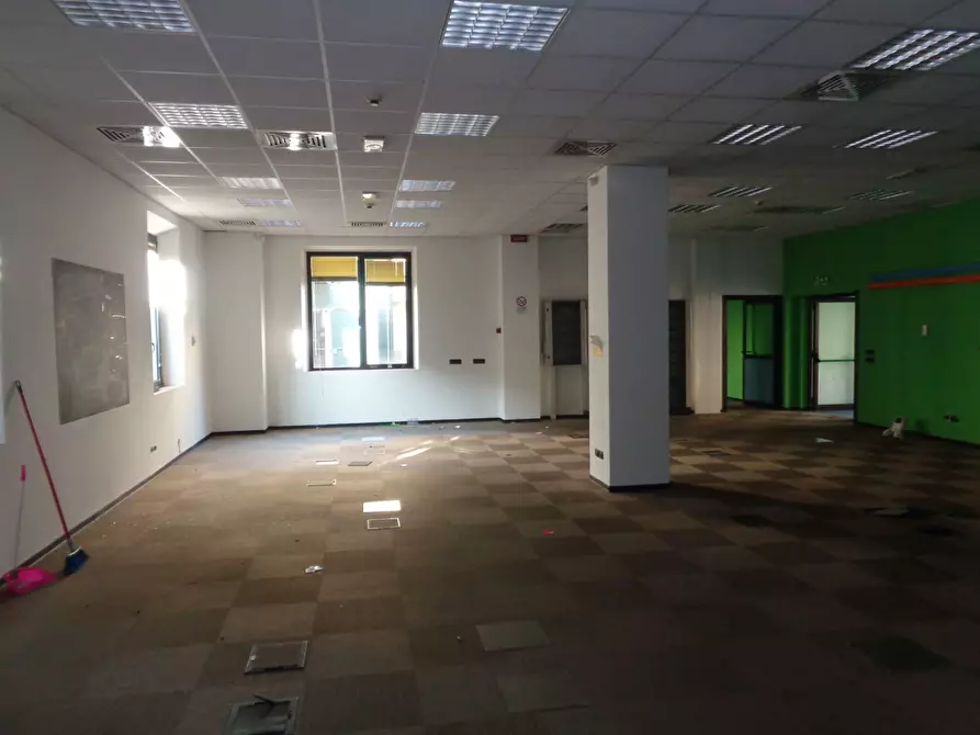 Immagine 10 di Ufficio in vendita  in Via da palestrina a Firenze