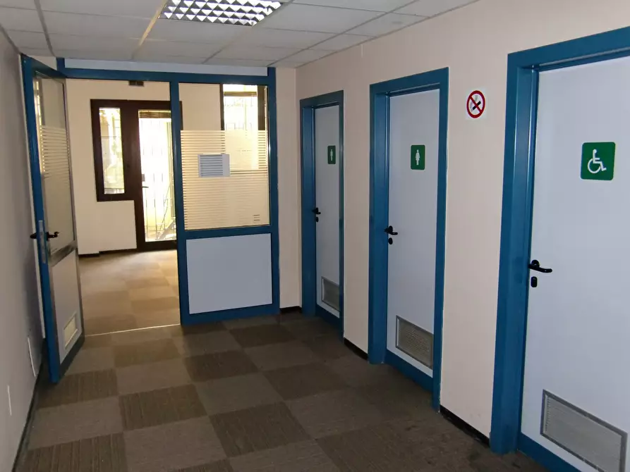 Immagine 16 di Ufficio in vendita  in Via da palestrina a Firenze