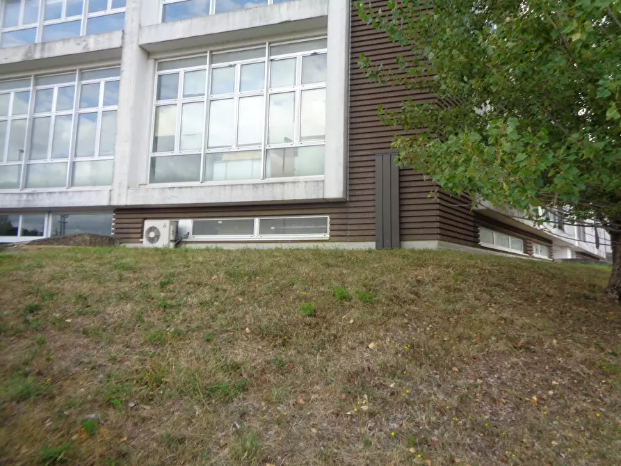 Immagine 3 di Magazzino in vendita  in Via di Compiobbi a Bagno A Ripoli