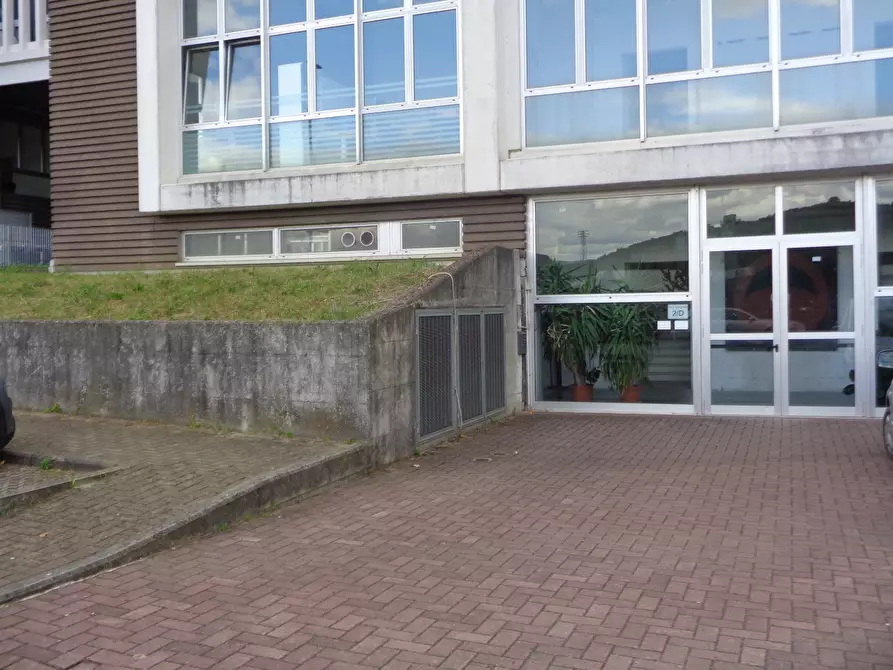 Immagine 6 di Magazzino in vendita  in Via di Compiobbi a Bagno A Ripoli