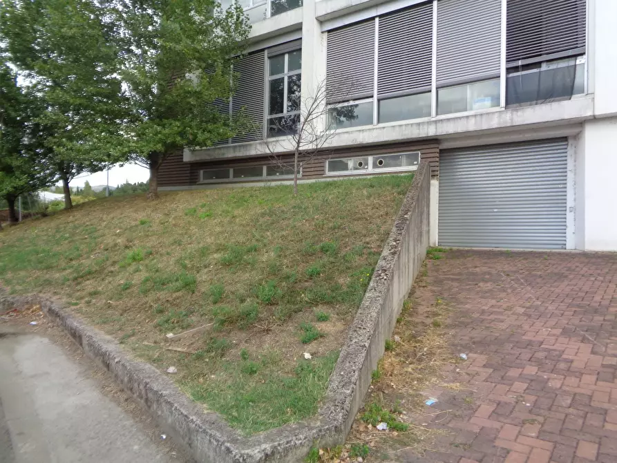 Immagine 10 di Magazzino in vendita  in Via di Compiobbi a Bagno A Ripoli