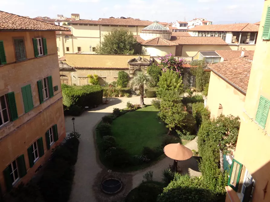 Immagine 18 di Ufficio in affitto  in Piazza Santissima annunziata a Firenze