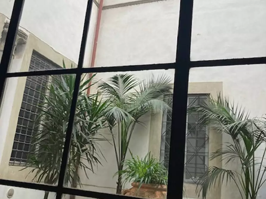 Immagine 10 di Ufficio in affitto  in Via Maggio a Firenze