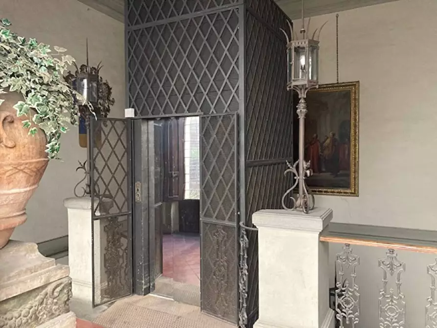 Immagine 30 di Ufficio in affitto  in Via Maggio a Firenze