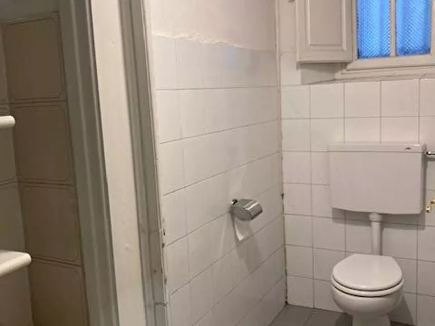 Immagine 19 di Ufficio in affitto  in Via Puccinotti a Firenze