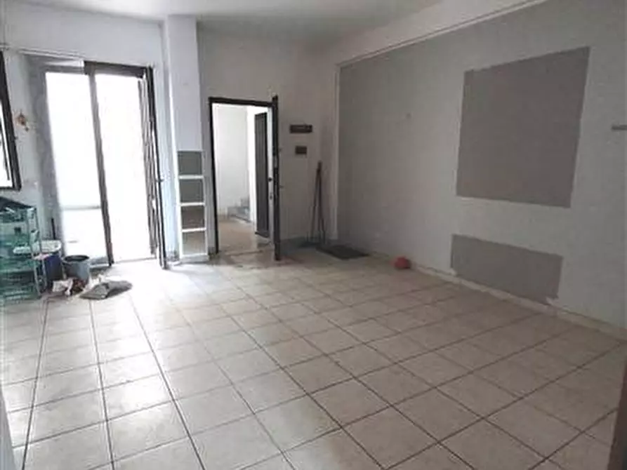 Immagine 4 di Appartamento in vendita  in VIALE VITTORIO VENETO a Floridia