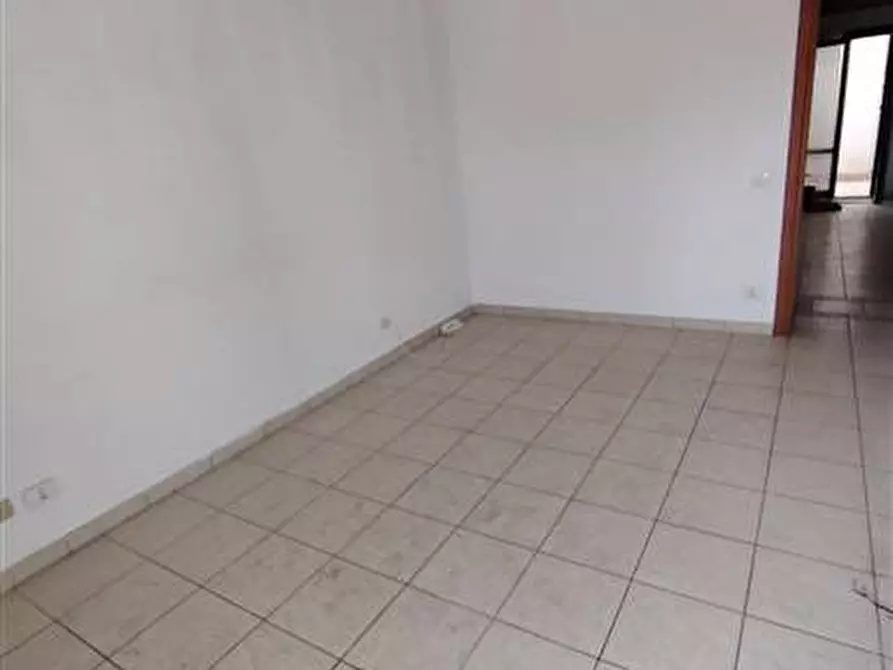 Immagine 12 di Appartamento in vendita  in VIALE VITTORIO VENETO a Floridia