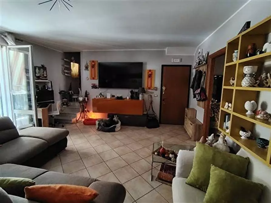 Immagine 4 di Appartamento in affitto  a Floridia