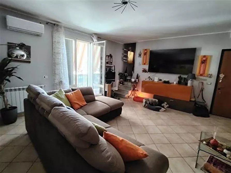 Immagine 5 di Appartamento in affitto  a Floridia