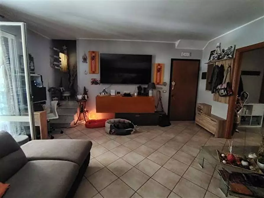 Immagine 11 di Appartamento in affitto  a Floridia