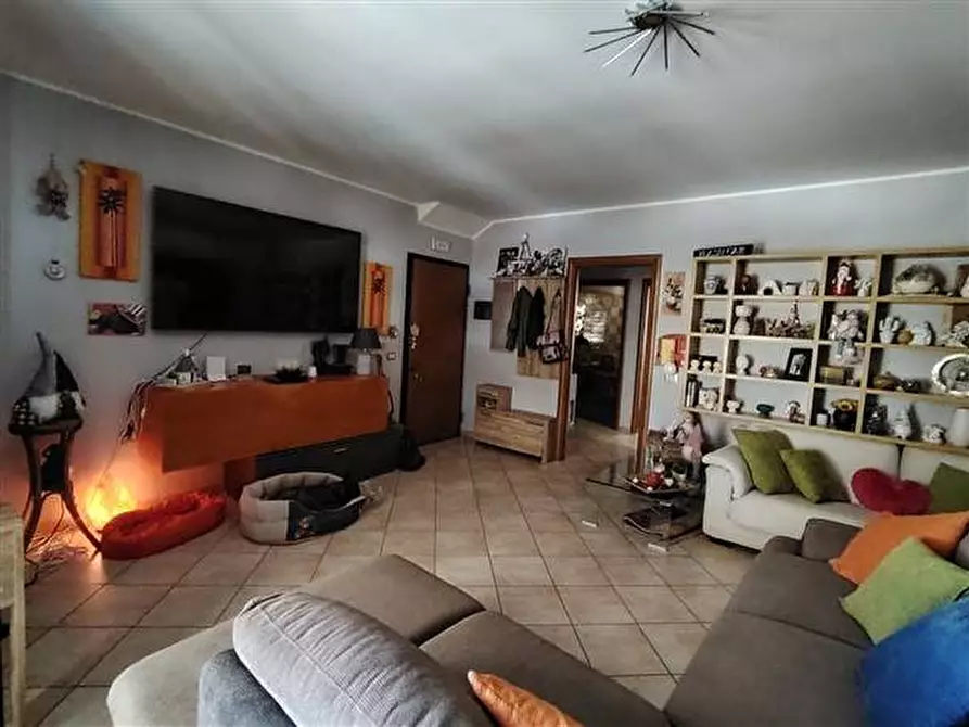 Immagine 13 di Appartamento in affitto  a Floridia