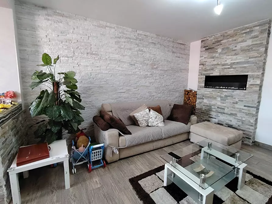 Immagine 2 di Appartamento in vendita  a Floridia