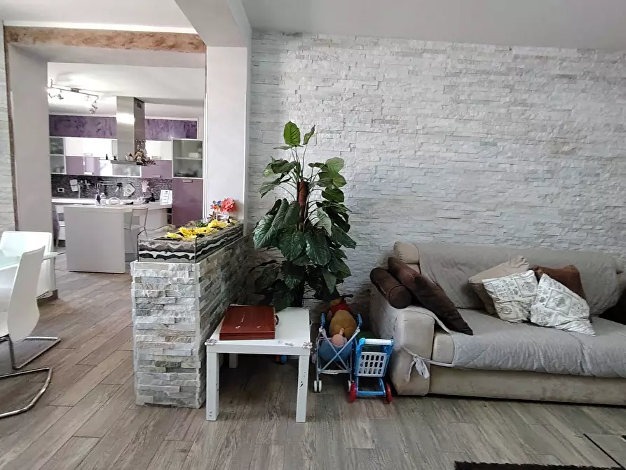 Immagine 17 di Appartamento in vendita  a Floridia