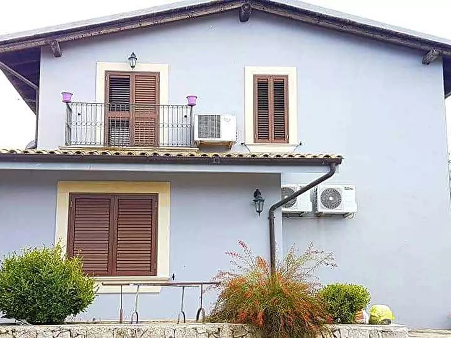 Immagine 5 di Villa in vendita  a Siracusa
