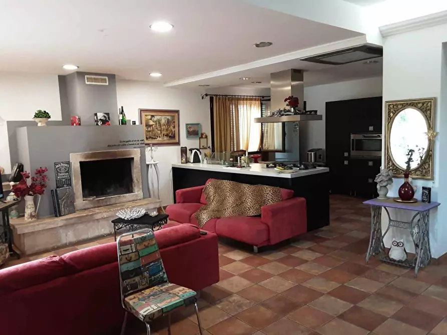 Immagine 9 di Villa in vendita  a Siracusa