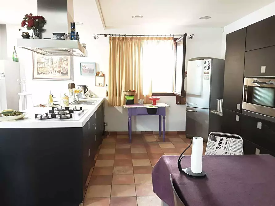 Immagine 11 di Villa in vendita  a Siracusa