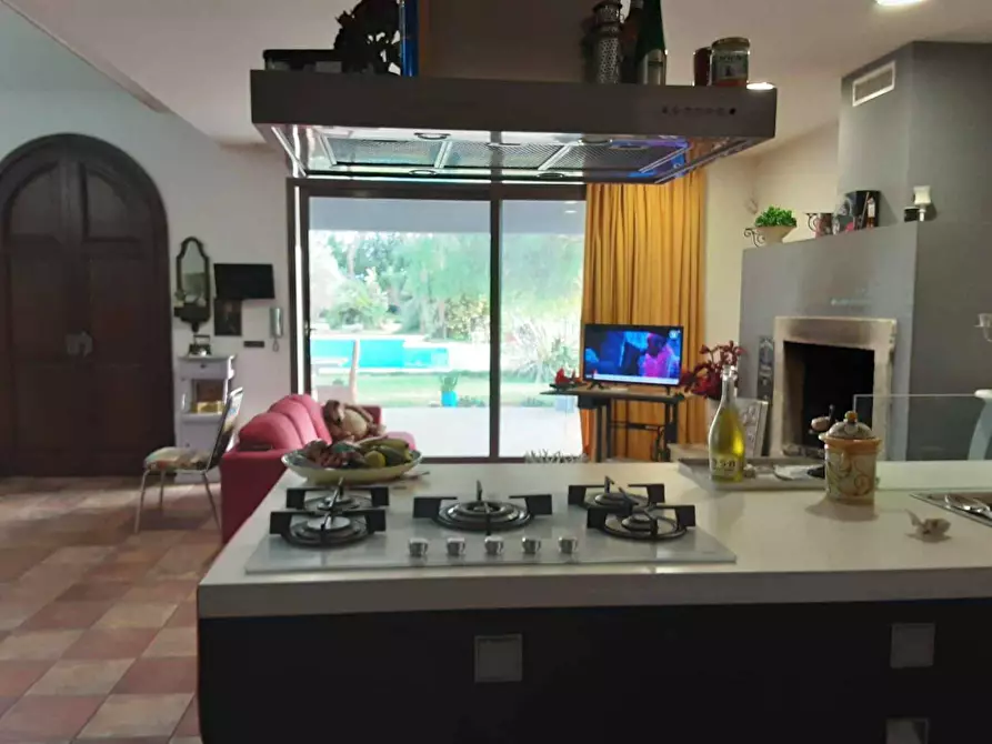 Immagine 13 di Villa in vendita  a Siracusa