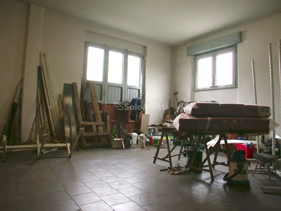 Immagine 2 di Locale commerciale in affitto  a Fano