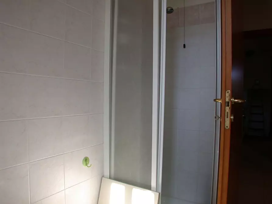 Immagine 9 di Appartamento in vendita  a Fano