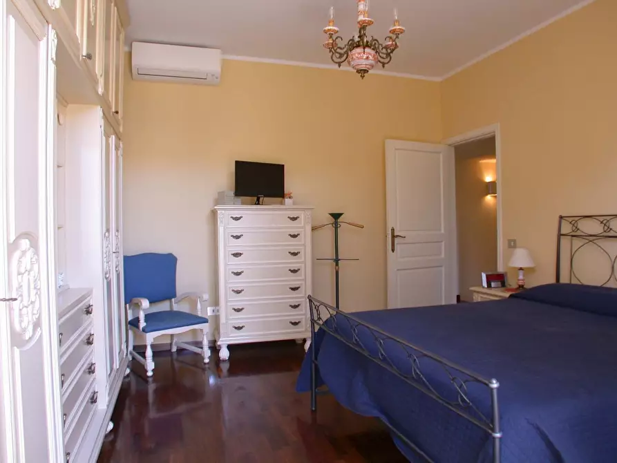 Immagine 14 di Casa bifamiliare in vendita  a Fano