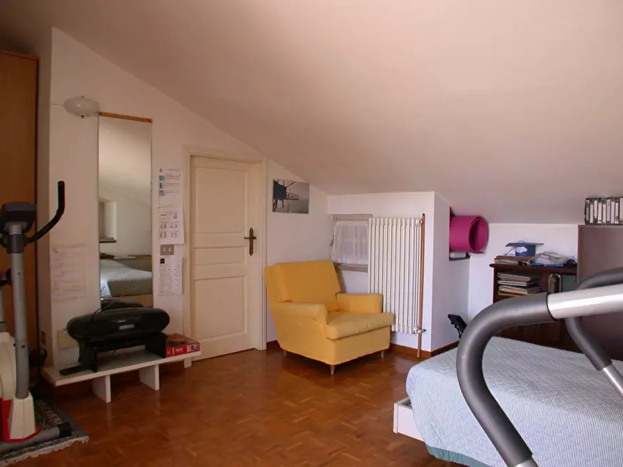 Immagine 21 di Casa bifamiliare in vendita  a Fano