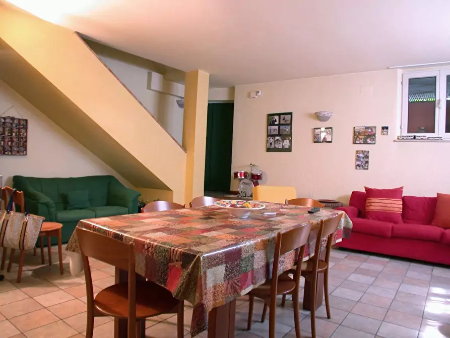 Immagine 28 di Casa bifamiliare in vendita  a Fano