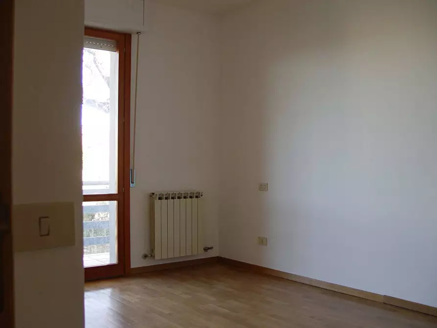 Immagine 7 di Villetta a schiera in vendita  in via Villagrande a Mombaroccio