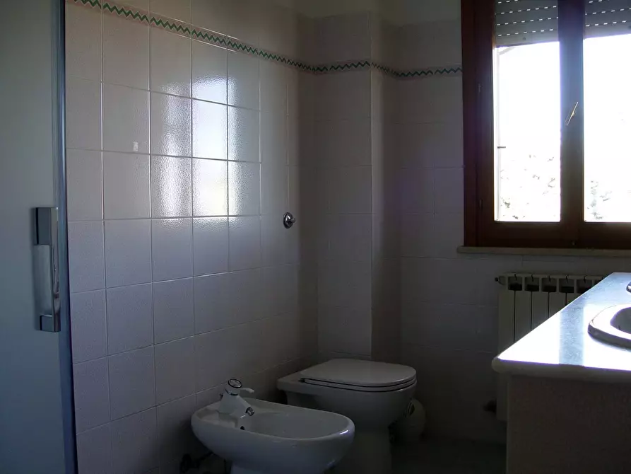 Immagine 11 di Villetta a schiera in vendita  in via Villagrande a Mombaroccio