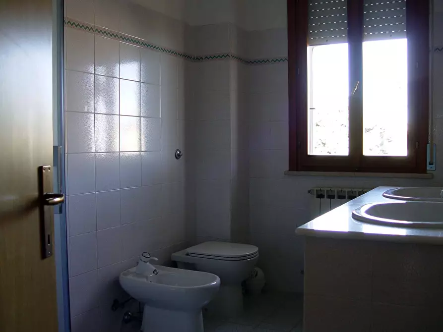 Immagine 12 di Villetta a schiera in vendita  in via Villagrande a Mombaroccio