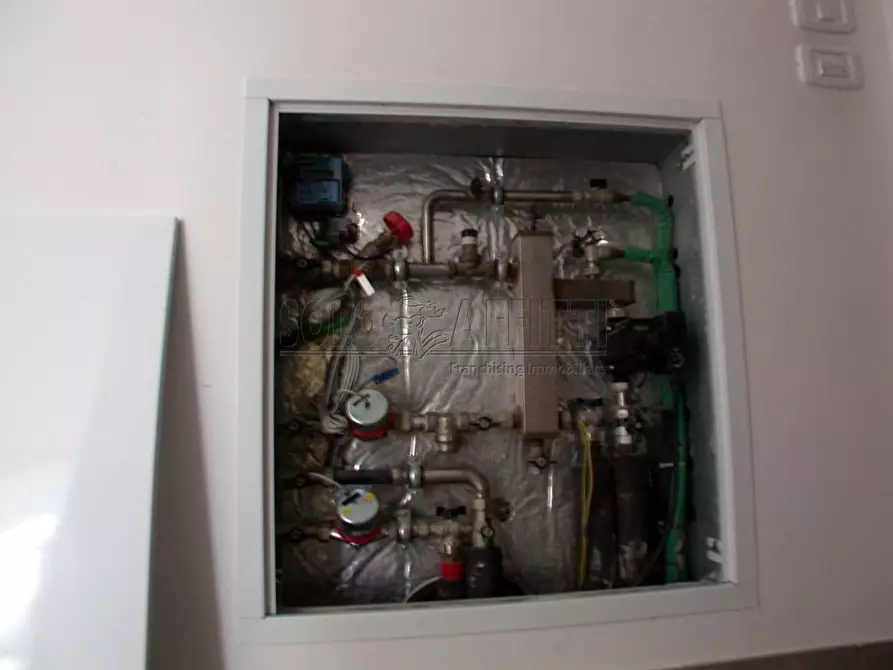 Immagine 10 di Appartamento in vendita  in Bellocchi a Fano