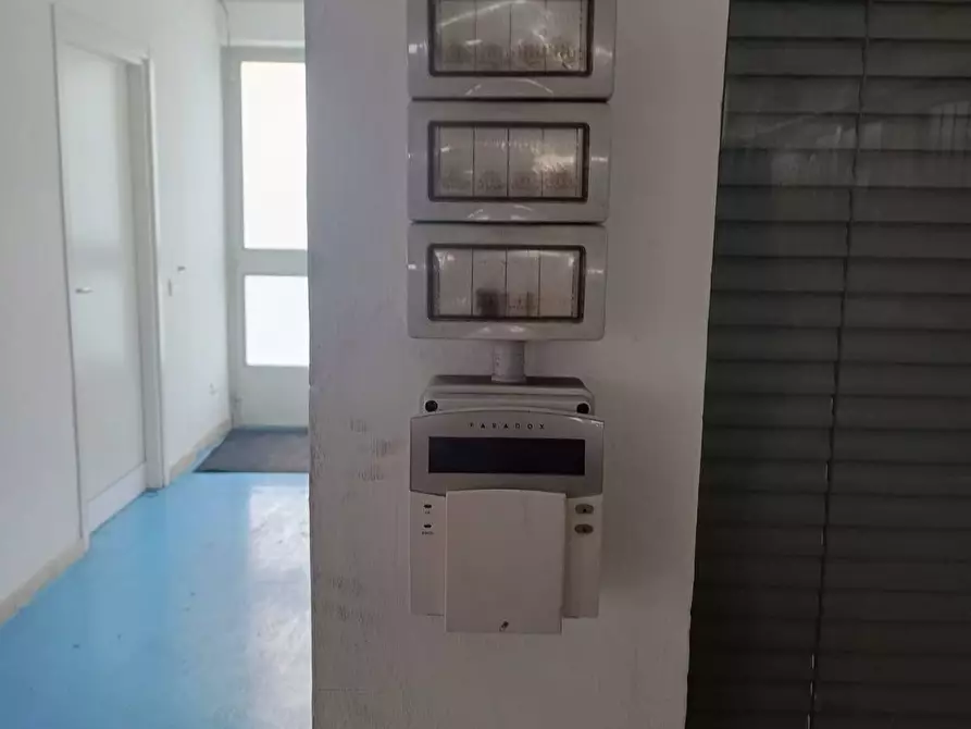 Immagine 13 di Capannone industriale in affitto  a Pesaro