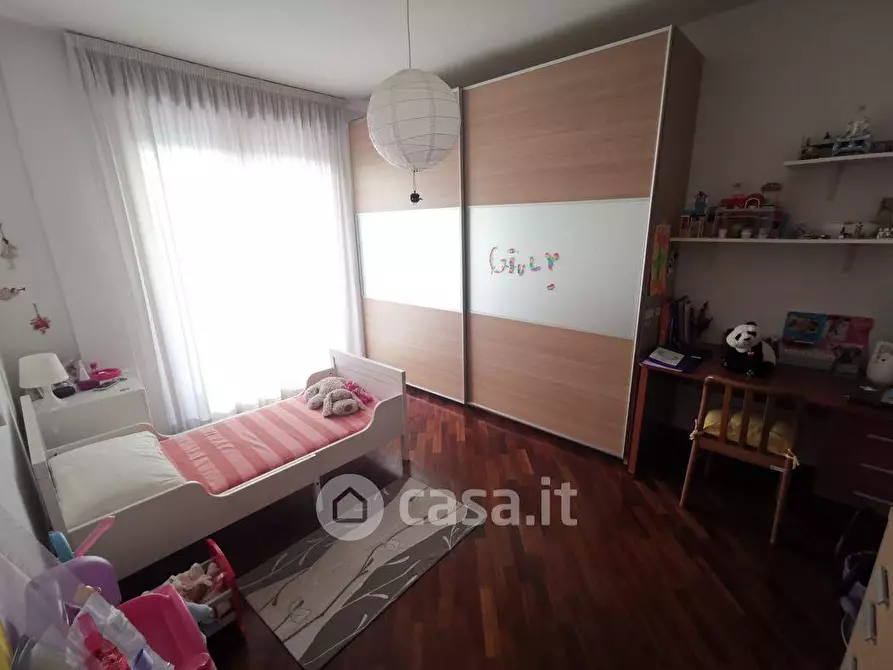 Immagine 11 di Villetta a schiera in vendita  in via giolitti a Pesaro