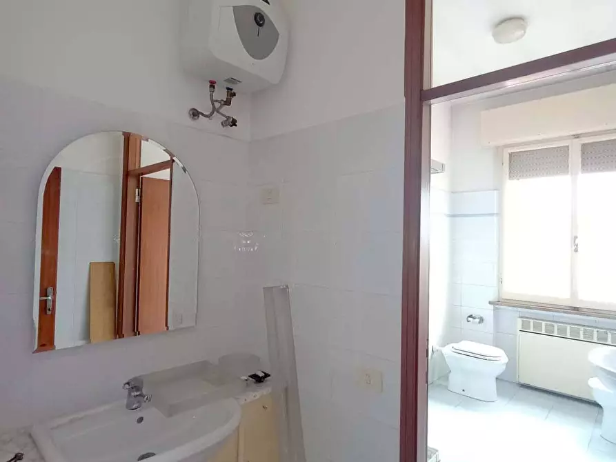 Immagine 8 di Appartamento in affitto  in via montevecchio a Fano