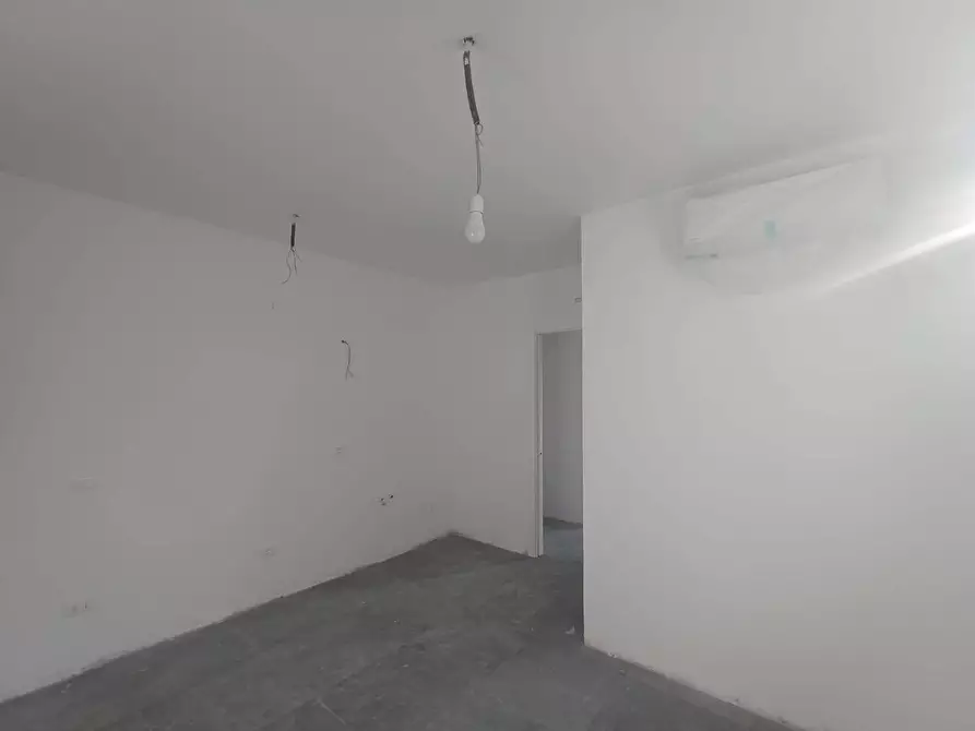 Immagine 5 di Appartamento in vendita  in Via Hermada a Pesaro