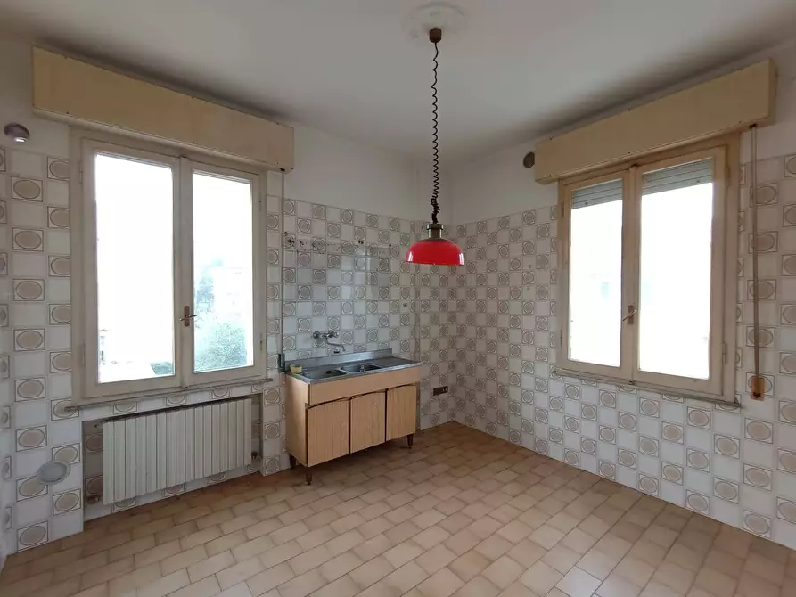 Immagine 3 di Appartamento in vendita  in via Hermada a Pesaro