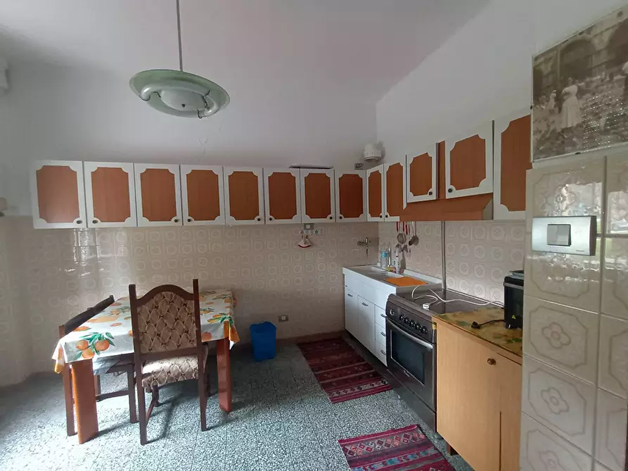 Immagine 5 di Camera in vendita  in Galleria Dei Fonditori a Pesaro