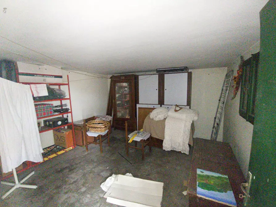 Immagine 16 di Camera in vendita  in Galleria Dei Fonditori a Pesaro